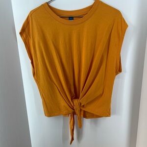 Old Navy Orange/Yellow Cropped Tank Top w/ Knot Tie at the Bottom Never Worn